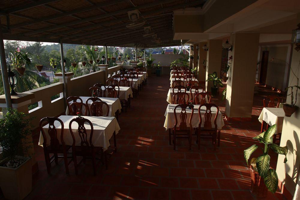 White Beach Hotel Sihanoukville Exterior foto