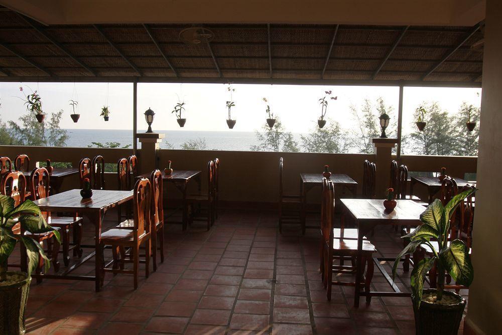 White Beach Hotel Sihanoukville Exterior foto