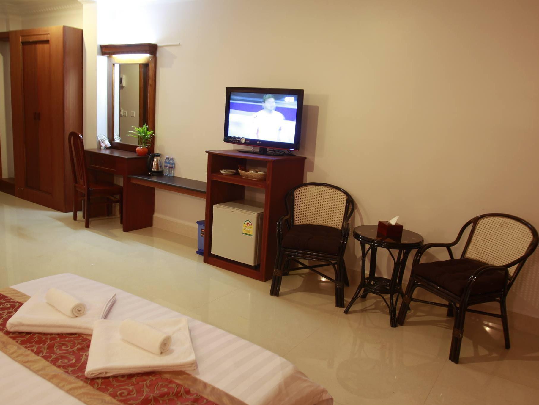 White Beach Hotel Sihanoukville Exterior foto