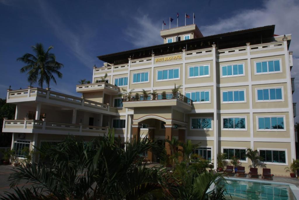 White Beach Hotel Sihanoukville Exterior foto